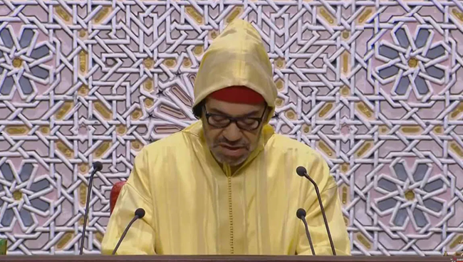 الملك: لا ينبغي أن يكون أي تعارض أو تنافس بين المشاريع الوطنية والبرامج الاجتماعية