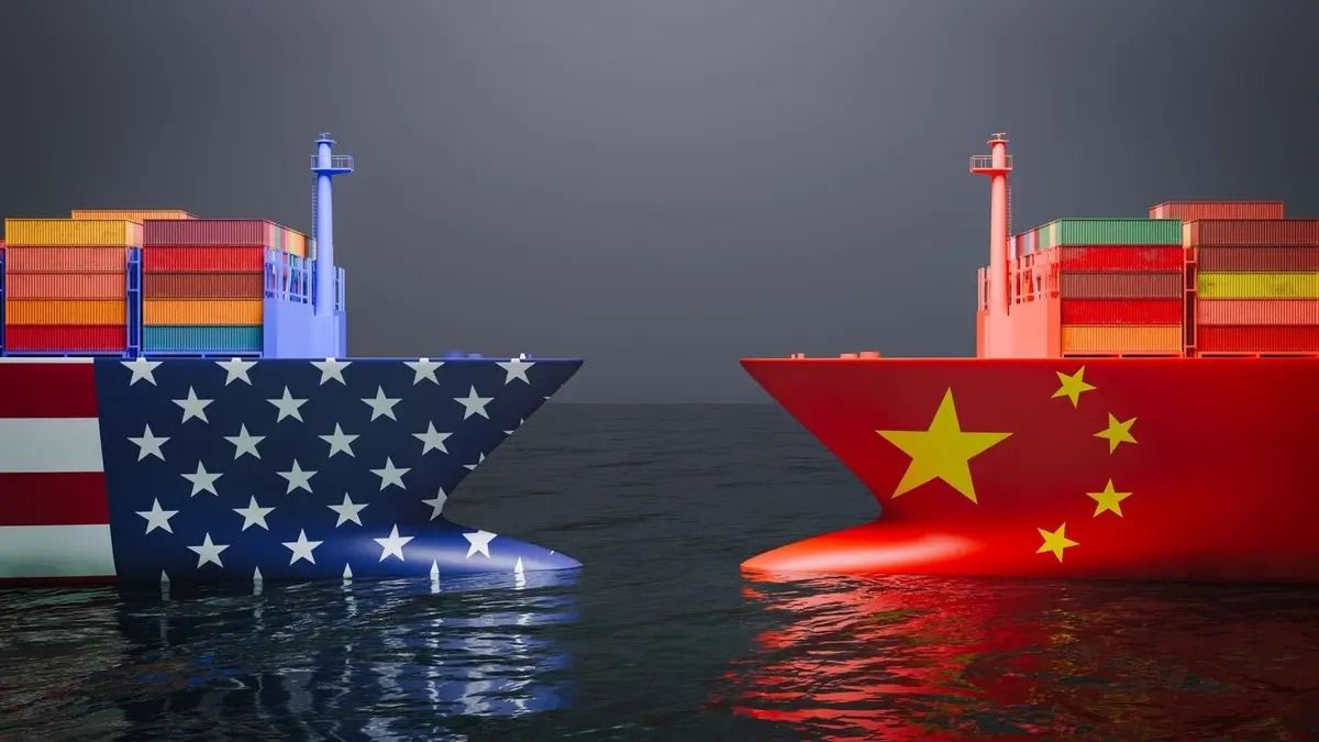 الصين ترد على واشنطن بفرض رسوم على السفن الأميركية