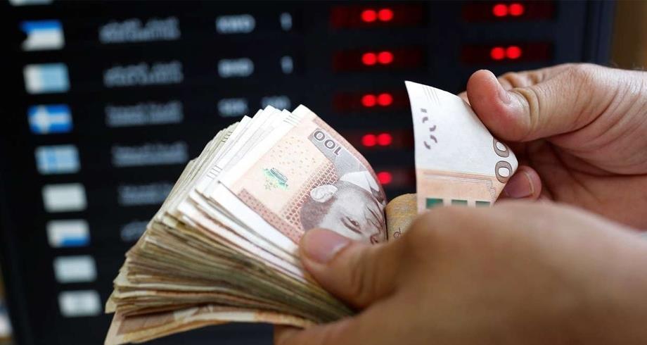 تحسن صرف الدرهم أمام الدولار ينعش حركة الاستيراد