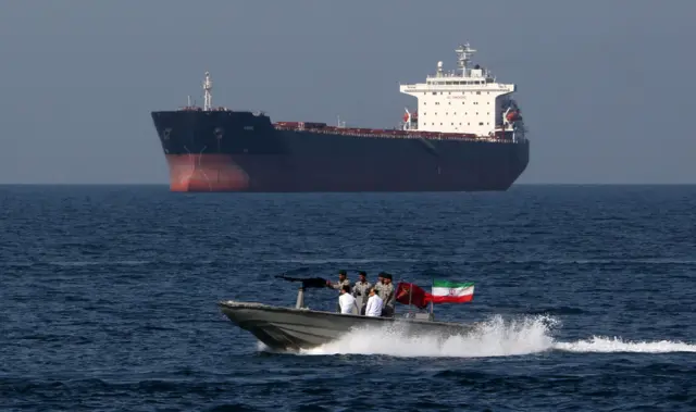 بين إيران وإسرائيل... هل ينجو المغرب من تداعيات أزمة النفط؟