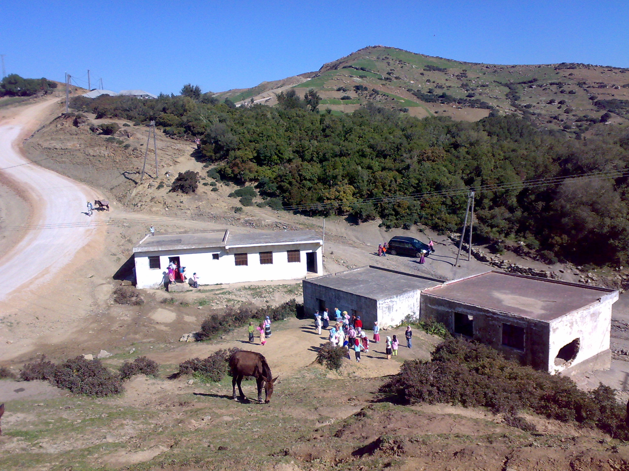 خطة حكومية لربط 4000 مدرسة قروية بالماء والمرافق الصحية قبل نهاية السنة