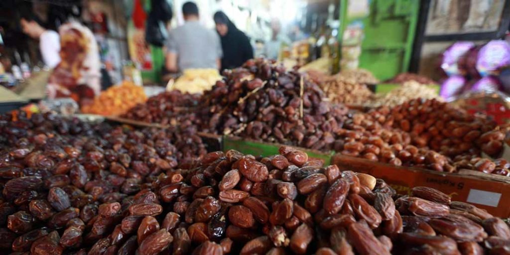 هذه أسعار أكثر الأنواع استهلاكا في بورصة التمور قبل رمضان