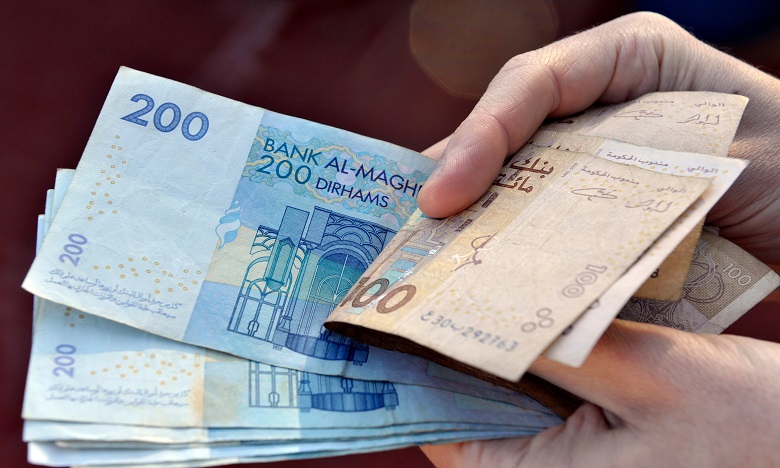 سعر صرف الدرهم بالدولار يقفز إلى مستويات قياسية