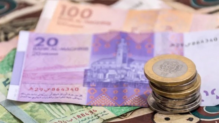 تراجع الدرهم أمام الدولار يرفع أسعار السلع بالأسواق