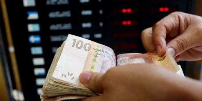تراجع عجز السيولة البنكية بناقص 2.31 %