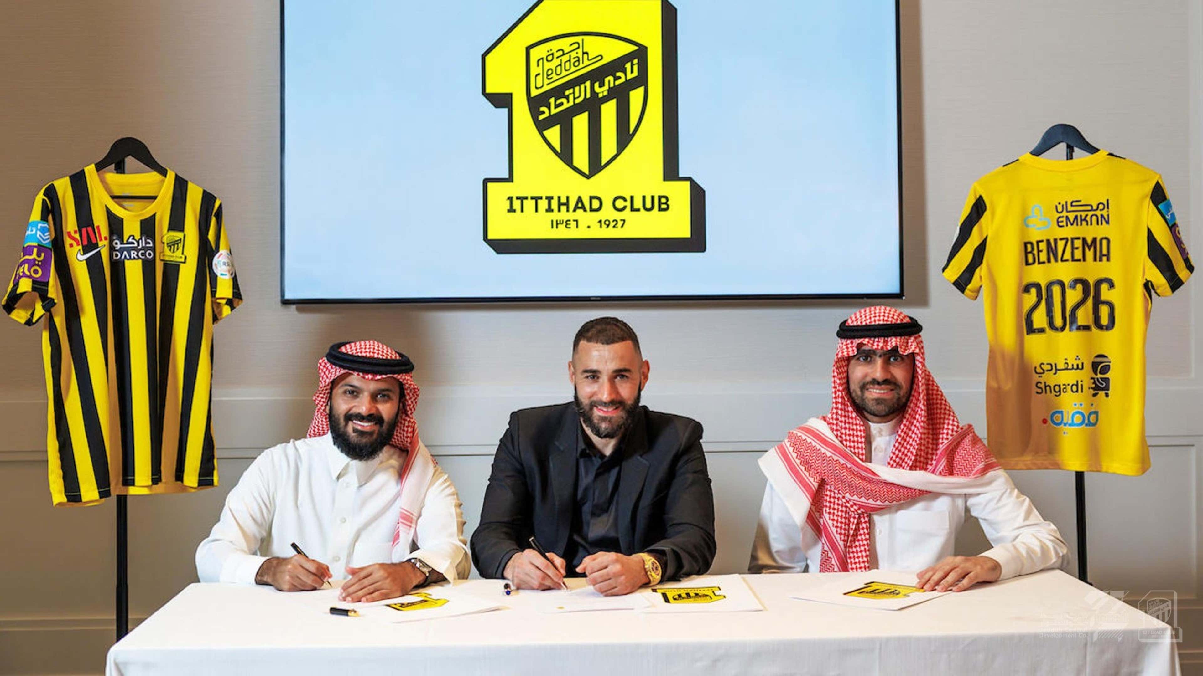 رسميا.. بنزيما يجاور حمد الله في هجوم الاتحاد السعودي