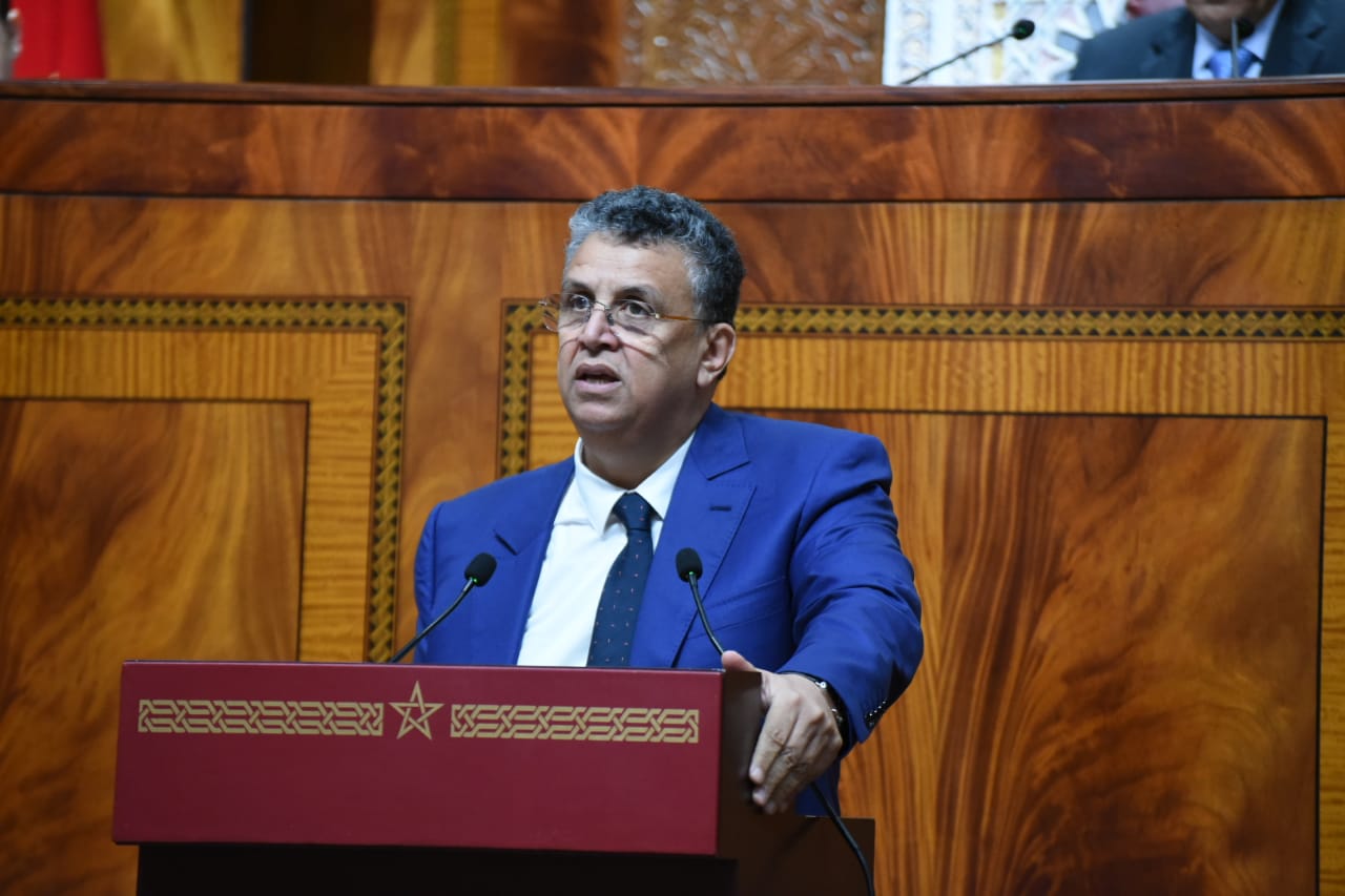 وهبي يقصف "آشكاين": المنتخب الوطني فوق صحيفة "خزعبيلة لا قيمة لها"