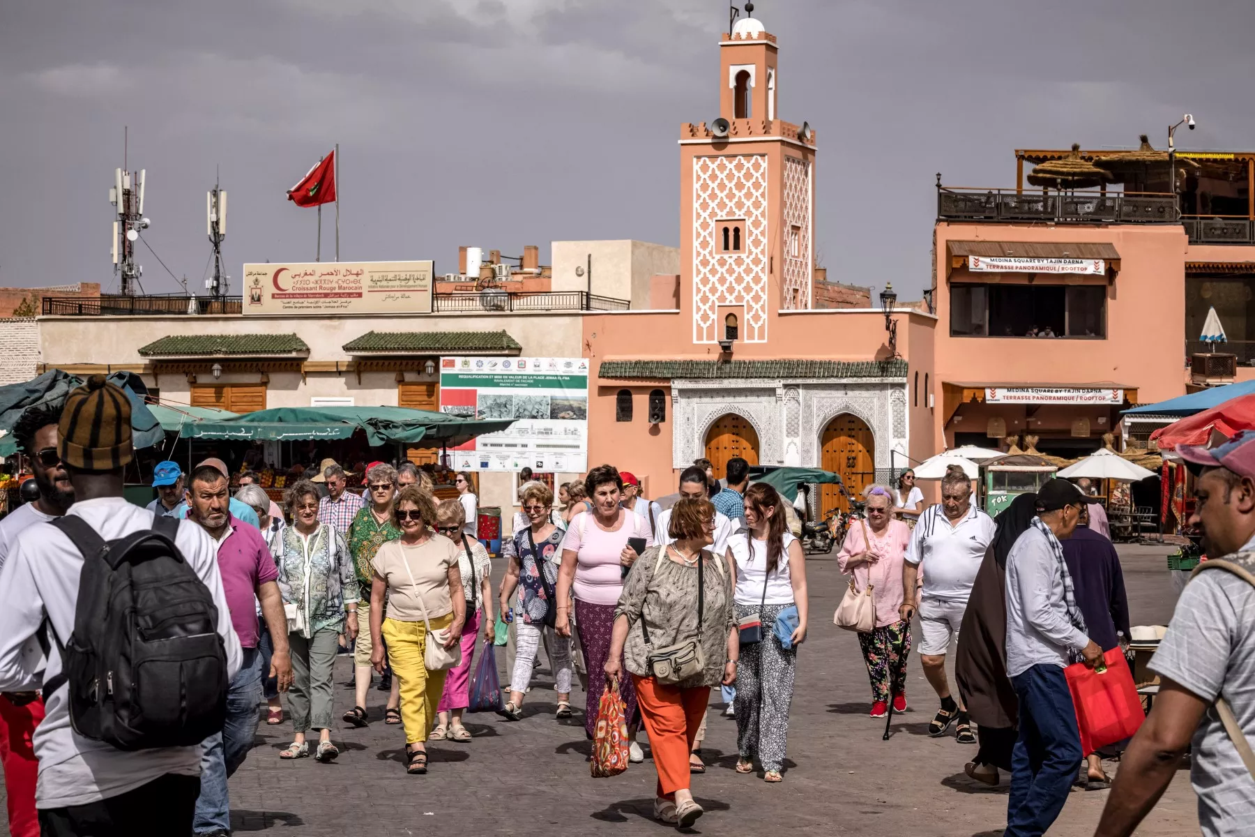 عائدات السياحة تتجاوز سقف 100 مليار درهم من العملة الصعبة