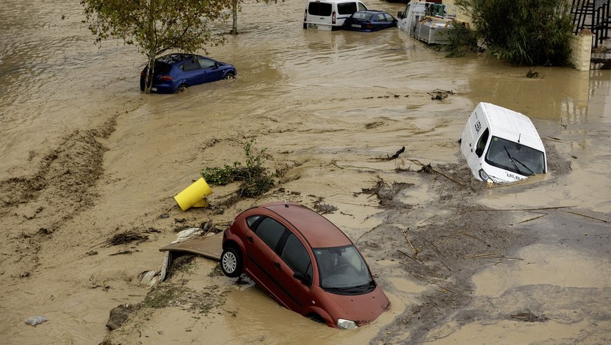 فيضانات إسبانيا.. طبقا للتعليمات الملكية المغرب على أتم الاستعداد لإرسال فرق إغاثة وتقديم كل المساعدة الضرورية