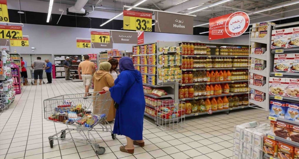 استطلاع: 57 % من الأسر المغربية خفضت ميزانية قفتها إلى النصف بسبب التضخم