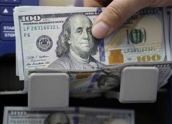 تراجع مكاسب صرف الدولار يخفض أرباح مصدرين مغاربة