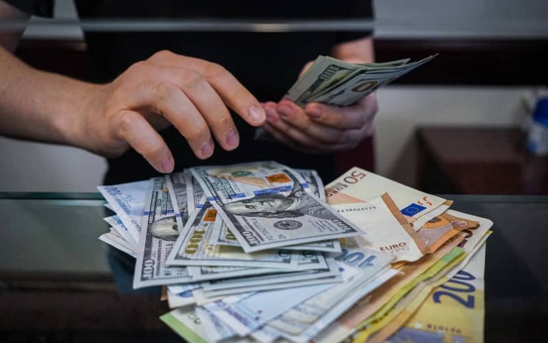 تحويلات مغاربة الخارج تلامس 8700 مليار