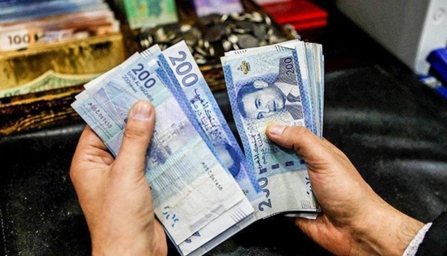 عجز السيولة البنكية يتراجع بنسبة 1,73%