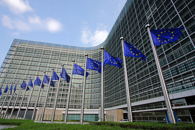 غسيل الأموال.. المفوضية الأوربية تزيل المغرب من قائمة الدول الخاضعة للمراقبة