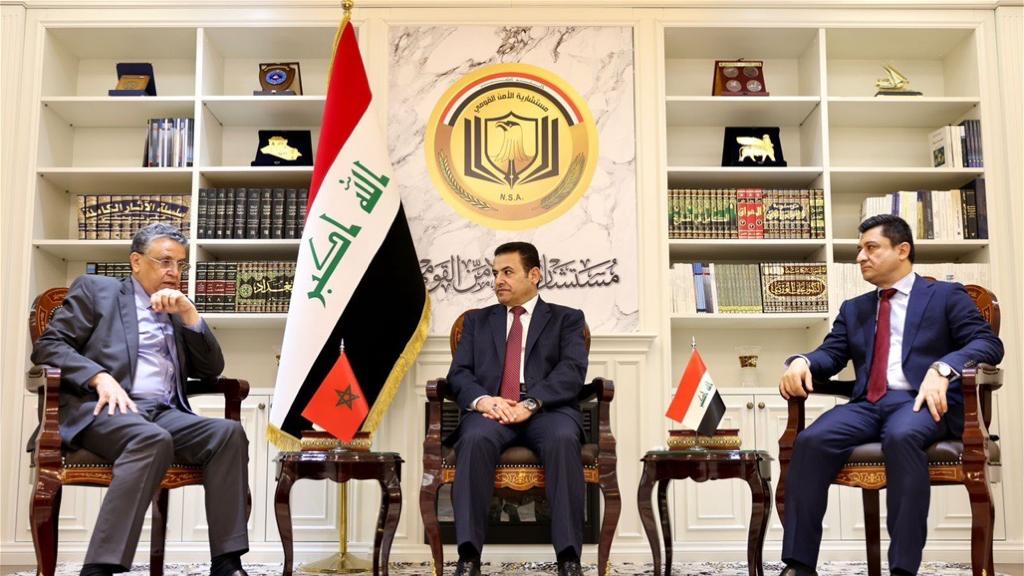 وزير العدل يزور معتقلين مغاربة في أحد سجون بغداد