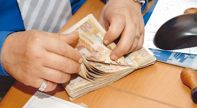 حماة المستهلك يتفاعلون مع نقص "الكاش" في البنوك