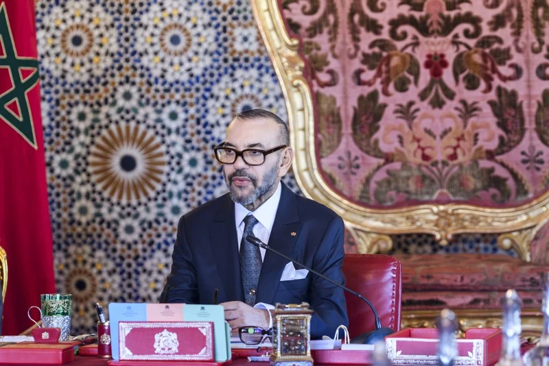 الملك يدعو إلى اعتماد قرار ملزم بفرض الوقف الفوري والمستدام لإطلاق النار في غزة