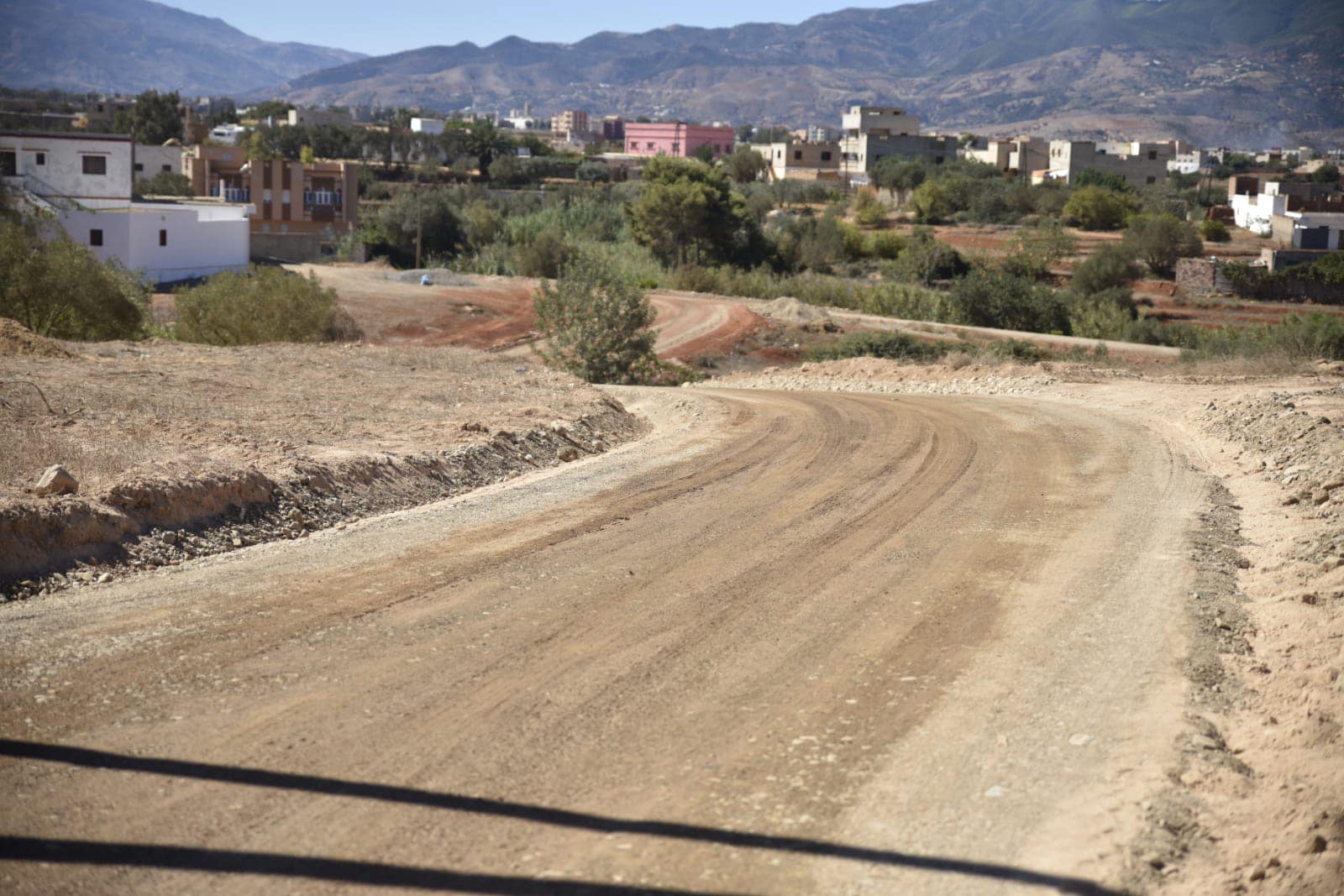 مليار درهم لصيانة الطرق القروية بجهة طنجة-تطوان-الحسيمة