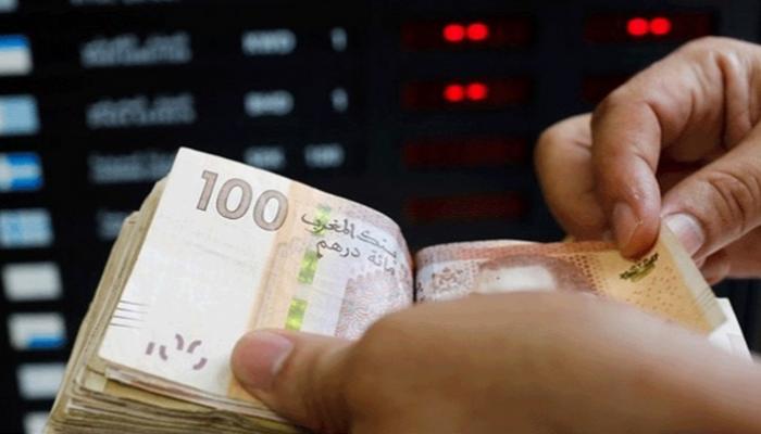 مكتب الصرف يرفع المبلغ المسموح بإخراجه من المغرب إلى 100 ألف درهم
