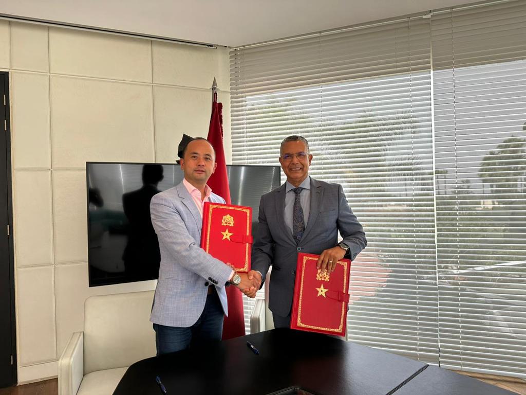 إدماج الطاقات المتجددة في منظومة الكهرباء محور تعاون بين مكتب الحافيظي و"هواوي" المغرب
