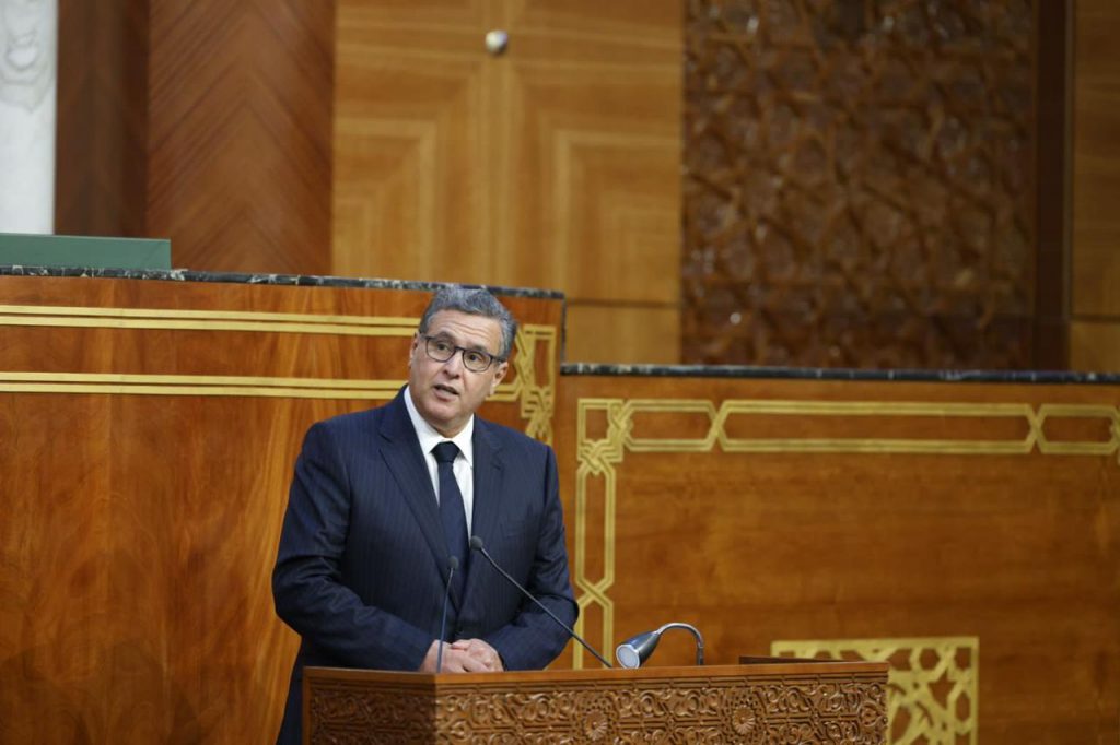 أخنوش مخاطبا نواب المعارضة: "ما تقولوش لينا ديرو الفلاحة والما مكاينش.."