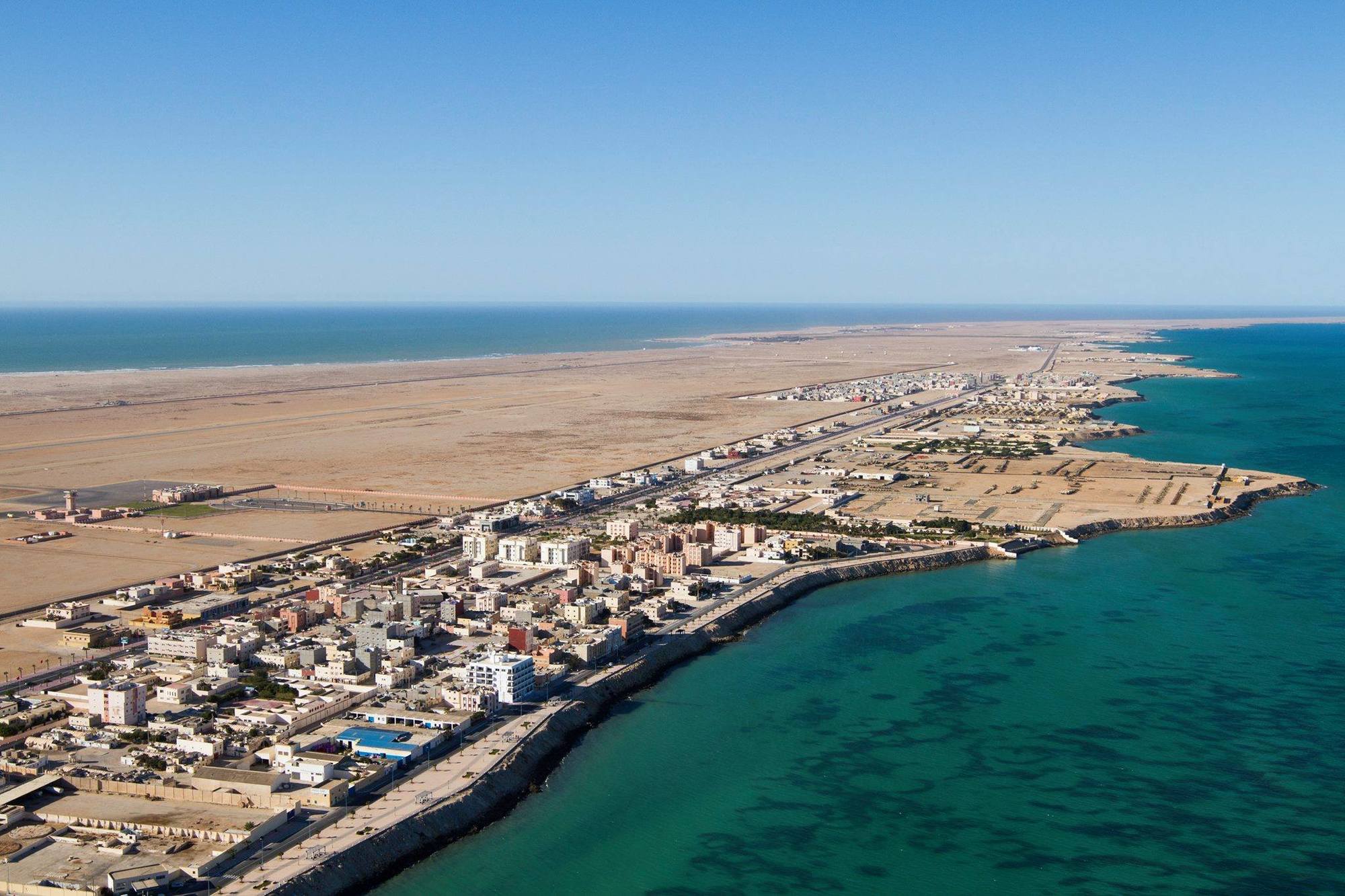 سياحة.. فاعلون تونسيون في جولة استطلاعية بالداخلة بحثا عن فرص الاستثمار