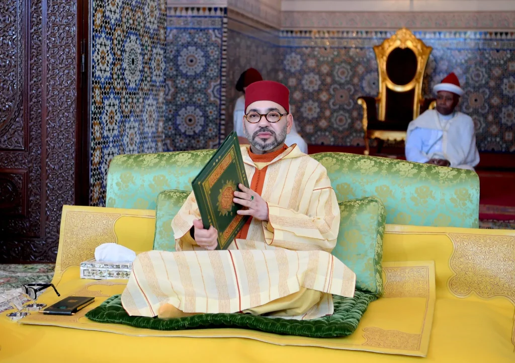 الملك يوجه رسالة سامية إلى الحجاج المغاربة برسم موسم الحج لسنة1446 ه